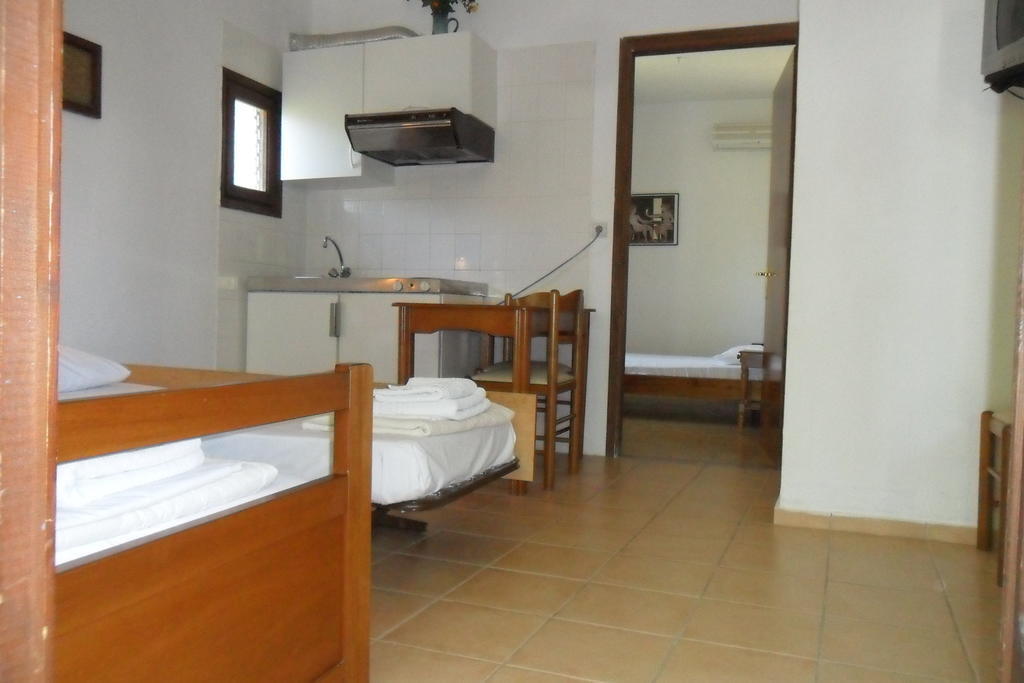 Viki Studios And Apartments Skala Potamias  Ruang foto
