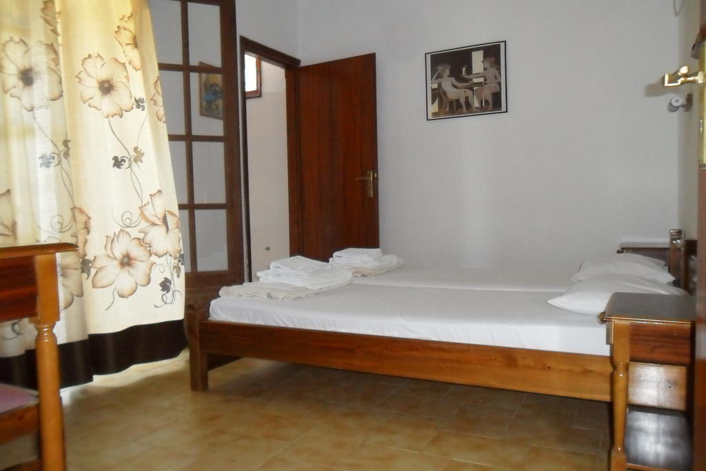 Viki Studios And Apartments Skala Potamias  Ruang foto