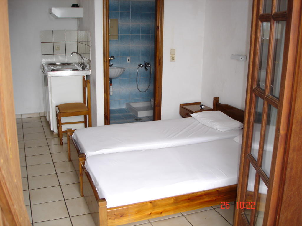 Viki Studios And Apartments Skala Potamias  Ruang foto